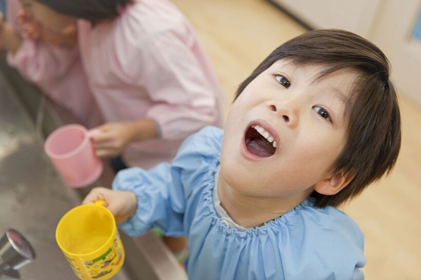 Oil Pulling With Coconut Oil – Amazing Benefits For Your Oral Health! 1 Downloader.la 6117D6C87C07B